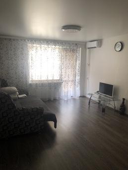 Rent an apartment with AIR CONDITIONER for daily rent 1k. Th