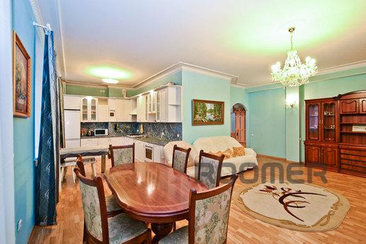 Luxury apartments for 10 people, Saint Petersburg - apartment by the day