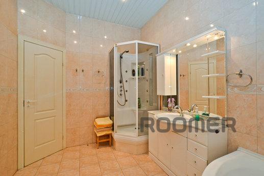 Luxury apartments for 10 people, Saint Petersburg - apartment by the day