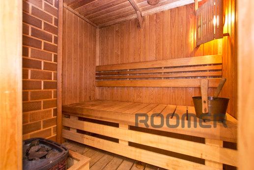 Two bathrooms, a sauna, a Jacuzzi, a bay, Санкт-Петербург - квартира подобово