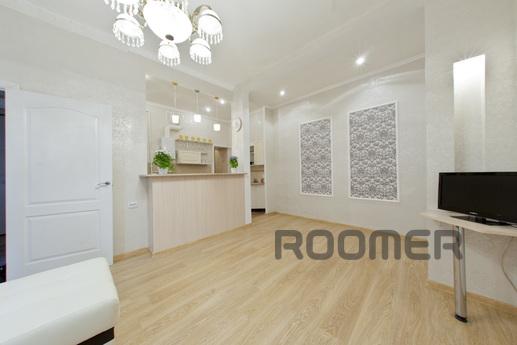 Apartment renovated near station, Санкт-Петербург - квартира подобово