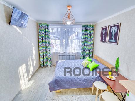Cozy studio on Tole-B Vesnovka, Almaty - apartment by the day