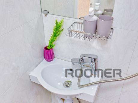 Bright studio on Tole Bi Vesnovka, Almaty - apartment by the day