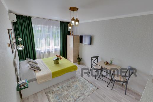 Cozy bright studio on Abaya-Saina, Almaty - apartment by the day