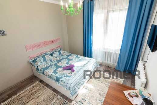 Bright studio overlooking Alatau, Almaty - apartment by the day