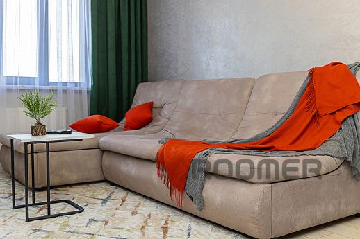 Bright, spacious, renovated apartment, Almaty - apartment by the day