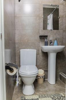Double bright studio next to Mega, Almaty - apartment by the day