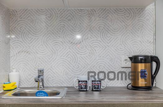 Double bright studio next to Mega, Almaty - apartment by the day
