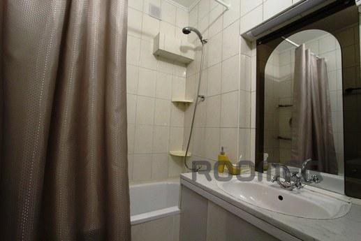 2 bedroom apartment in the center of Alm, Almaty - apartment by the day