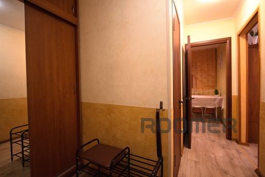 Clean and comfortable apartment in the c, Алмати - квартира подобово
