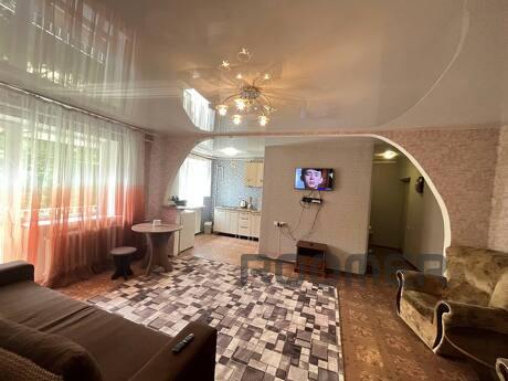 Daily rent 2 room apartment, Kamenskoe (Dniprodzerzhynsk) - apartment by the day