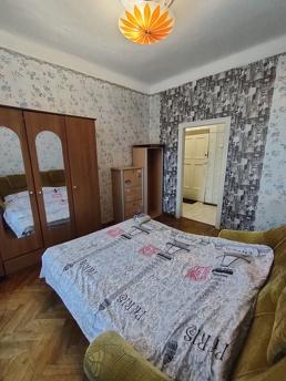 Оренда двокімнатної квартири подобово, Светловодск - квартира посуточно