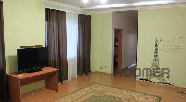 Здається ліжко-місце і окрема кімната, Астана - квартира подобово