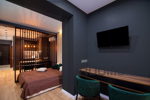 Quiet apartment in charge of Bartolomeo ta, Dnipro (Dnipropetrovsk) - apartment by the day