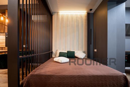 Cool apartment on the other line in the best part of the cit