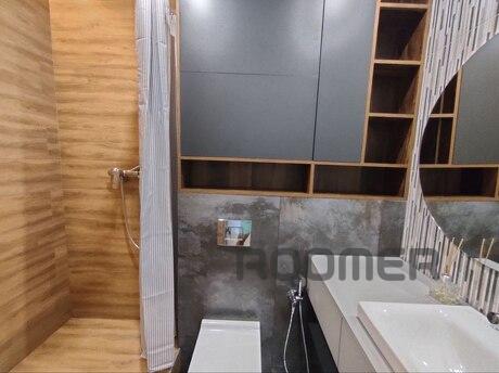Modern design and comfort in the best area, Dnipro (Dnipropetrovsk) - apartment by the day