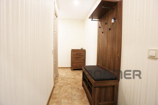 Studio 5 minutes from Bridge City, Dnipro (Dnipropetrovsk) - apartment by the day