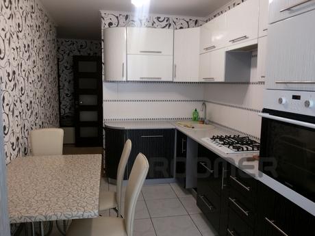 We offer you a 2-bedroom apartment in a 5-minute walk from t