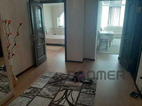 Rent 2k sq in ZhK'aktobe Azhary ', Aktobe - apartment by the day