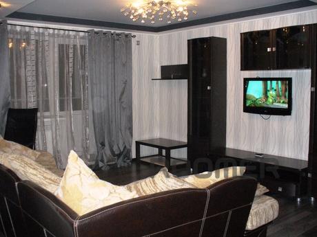 luxury two bedroom apartment in the cent, Orenburg - apartment by the day