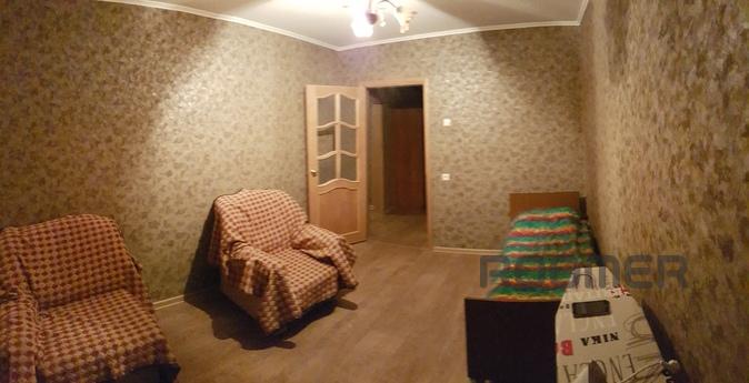 3 Bedroom on Chkalov 2 + 2 + 1 + 1 + 1, Orenburg - apartment by the day