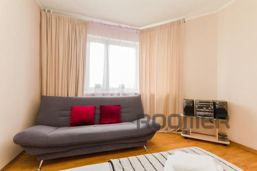 Spacious 3 apartment with two bathrooms, Москва - квартира подобово