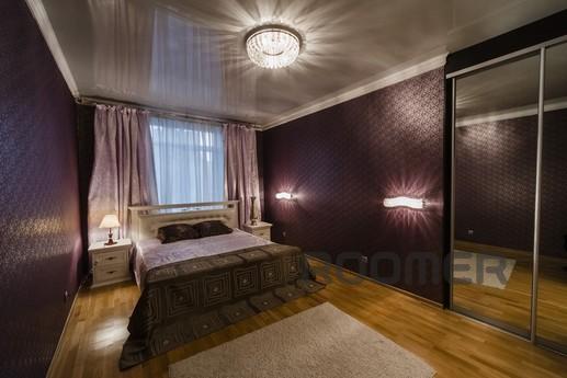 Three bedroom apartment, Komsomolskaya, Оренбург - квартира подобово