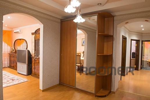 2-кімнатна квартира подобово, Москва - квартира подобово