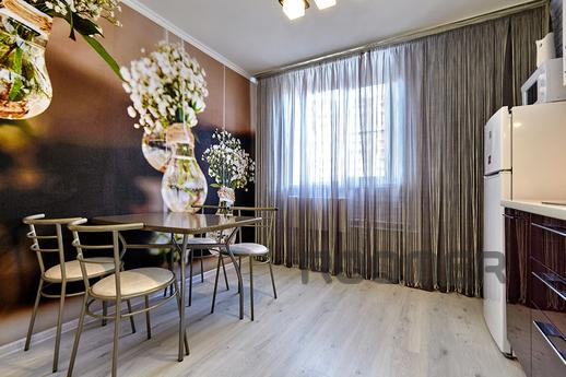 Apartment for Rent in Red Square., Krasnodar - apartment by the day