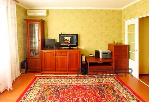 3 кімн. квартира на першій лінії в Криму, Щолкіне - квартира подобово