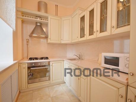 2-bedroom apartment in the city center, Chelyabinsk - apartment by the day