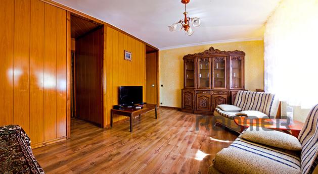 Large apartment in the city center, Almaty - apartment by the day