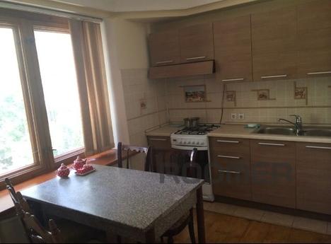 spacious two-bedroom apartment in arenas, Almaty - apartment by the day
