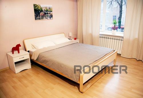 Large bright 3K space on Baumanskaya - two separate bedrooms