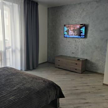 1 km. luxury class Starokostyantynivske, Khmelnytskyi - apartment by the day
