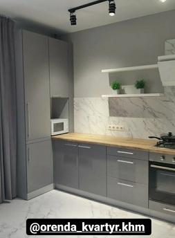 1 km. luxury class Starokostyantynivske, Khmelnytskyi - apartment by the day