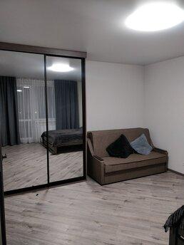 1 km. luxury class Starokostyantynivske, Khmelnytskyi - apartment by the day