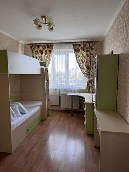 Здам подобово свою 3-х кімнату квартиру,з видом на море.Море