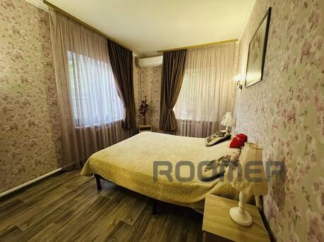 THERE IS A QUIET WOODIN SO MUCH, Chernomorsk (Illichivsk) - apartment by the day
