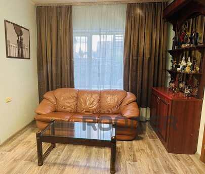 THERE IS A QUIET WOODIN SO MUCH, Chernomorsk (Illichivsk) - apartment by the day