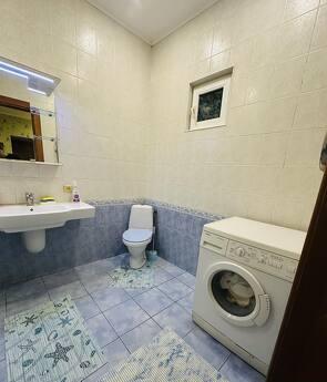 THERE IS A QUIET WOODIN SO MUCH, Chernomorsk (Illichivsk) - apartment by the day