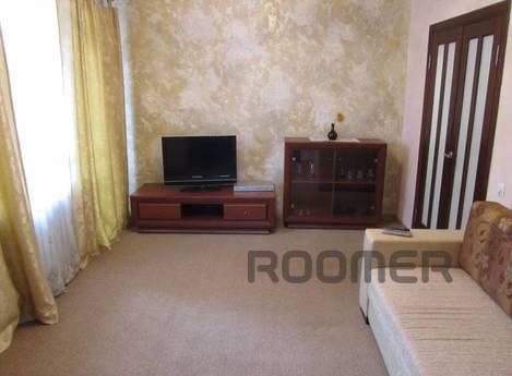 Комфортна і затишна двушка з хорошим ремонтом. Побутова техн