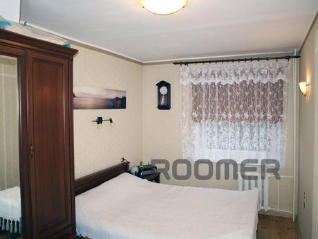 One bedroom apartment with a fresh euro-renovated, two separ