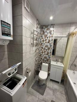 Нова квартира біля метро Харківська, Київ - квартира подобово