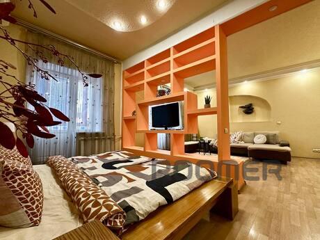 Luxury 1-2 bedroom apartments in the center of Zaporozhye wa