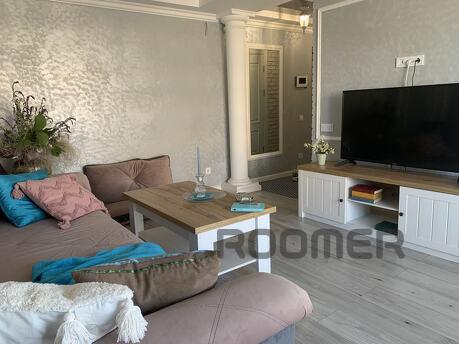 VIP class apartments in the city center, Zaporizhzhia - apartment by the day