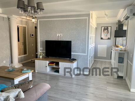 VIP class apartments in the city center, Zaporizhzhia - apartment by the day