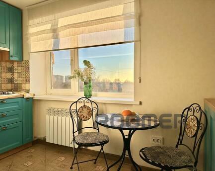 Suite 1-room st. Zhabotinsky 51, Zaporizhzhia - apartment by the day