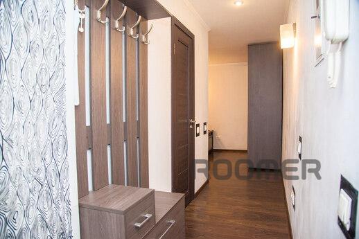 Daily rent 1-room semi-suite Ukrainskaya st., Zaporizhzhia - apartment by the day