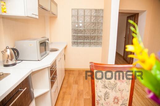 Apartment for daily rent on Zhukovsky street, Zaporizhzhia - apartment by the day